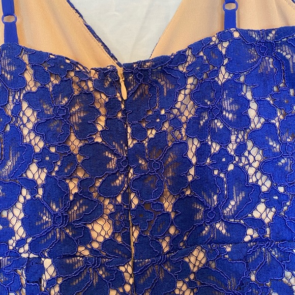 LuLus Blue Lace She’s a Knockout Bodycon Mini Dress - Picture 10 of 14